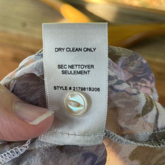 Rebecca Taylor Women's Semi Sheer Lightweight Floral Blouse Size 0 - Picture 8 of 9